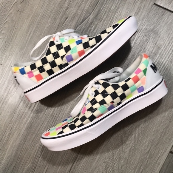 Vans Moma “Museum of Modern Art” UA ComfyCush Era x Rainbow Check Lace Sneakers - Picture 7 of 9